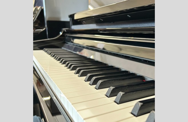 Yamaha Clavinova CSP170 Polished Ebony Digital Piano, Used As New - All Inclusive Premium Package - Image 7